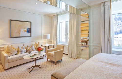 Pontresina Hotel | Experience Luxury at Grand Hotel Kronenhof - 5 Star Stay