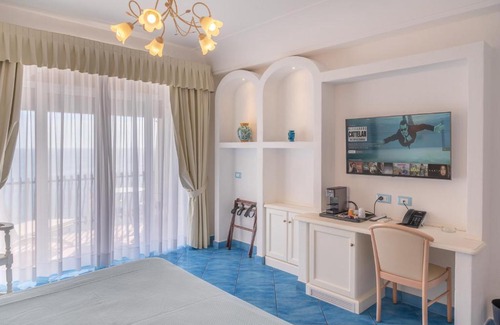 Gaeta Hotel | Indulge at Grand Hotel Le Rocce - Oceanfront Paradise