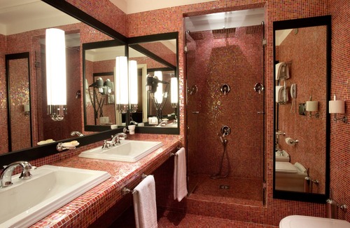 Pre Hotel | Elegant Stay at Grand Hotel Savoia: Rated 9.2/10 & Spa