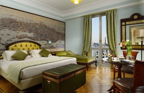 Pre Hotel | Elegant Stay at Grand Hotel Savoia: Rated 9.2/10 & Spa