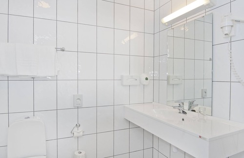 Skei Hotel | Experience Comfort at Thon Partner Hotel Jølster, 4-Star Retreat