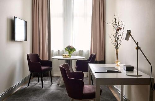 Norrmalm Hotel | Elegant Grand Hôtel Stockholm: 5-Star Comfort Awaits