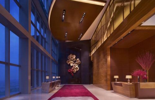 Luohu Hotel | Experience Grand Hyatt Shenzhen: Oceanfront Luxury Awaits
