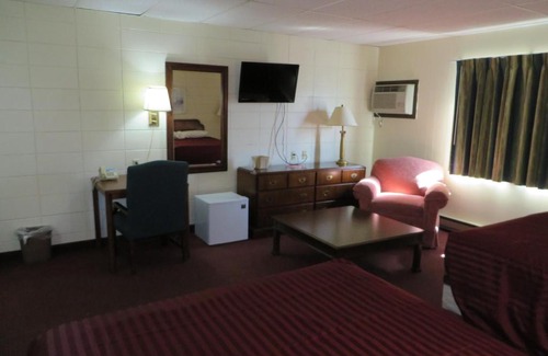 Fargo Hotel | Budget-Friendly Grand Inn Fargo: Pet & Child-Friendly Stay