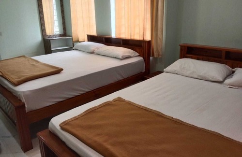 Honavar Hotel | Grand Inn Lodging And Boarding