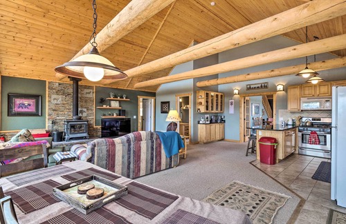 Como House | Grand Jefferson Home with Scenic Mountain Views & Spa