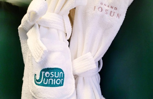 Haeundae Hotel | Elegant Grand Josun Busan: 5-Star with Spa & Pool