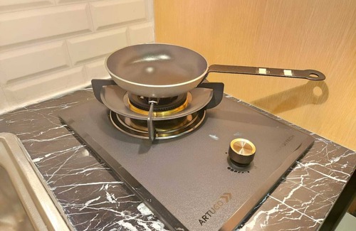 Pekayon Jaya Apartment | Grand kamala lagoon cozy,cheapset and wifi by LuckyStay