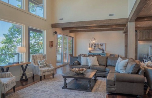 Vinita House | Grand Lake Frontage: 5BR Retreat with Spa & Hot Tub