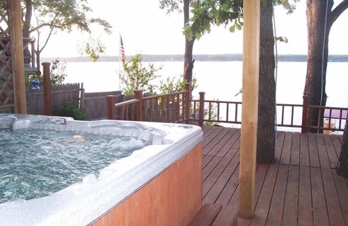 Disney Cabin | Experience Grand Lake Paradise: Family-Friendly & Pet Welcoming