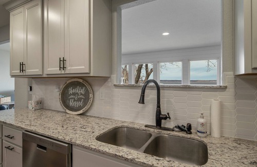 Grove House | Experience Grand Lake Waterfront Living Near Boat Launch