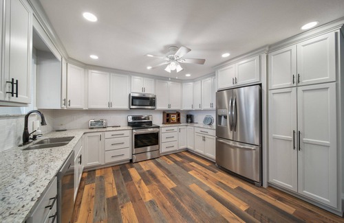 Grove House | Experience Grand Lake Waterfront Living Near Boat Launch