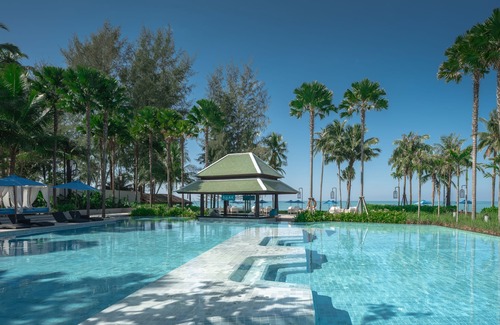 Takua Pa Hotel | Discover Grand Mercure Khao Lak Bangsak: 4-Star Ocean View Retreat