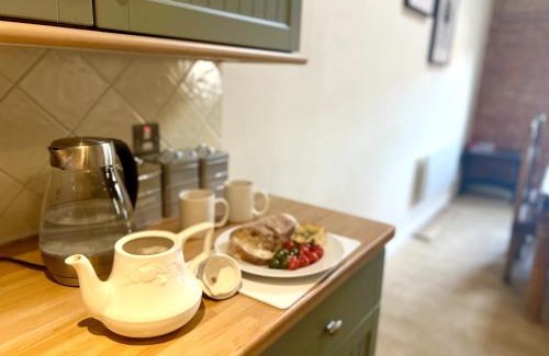 Burton on Trent Apartment | Grand Mill: Perfectly Located Near Shops and Attractions