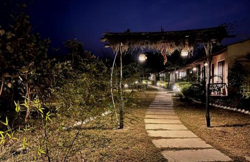Tala Hotel | Explore Cozy Hotels in Tāla, India with Pool & Pets Welcome