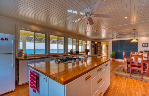 Isla de Utila House | Oceanfront Retreat with Private Spa & Spectacular Views