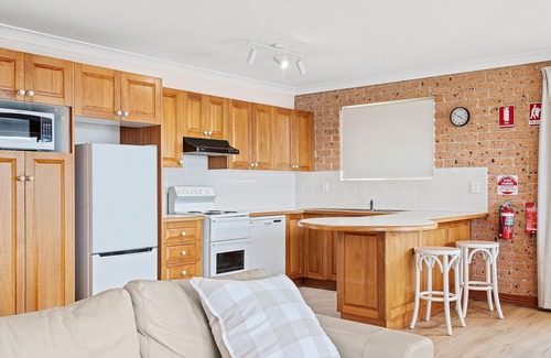 Narooma Apartment | Ground Floor Grand Pacific with Ocean View & Family-Friendly Amenities