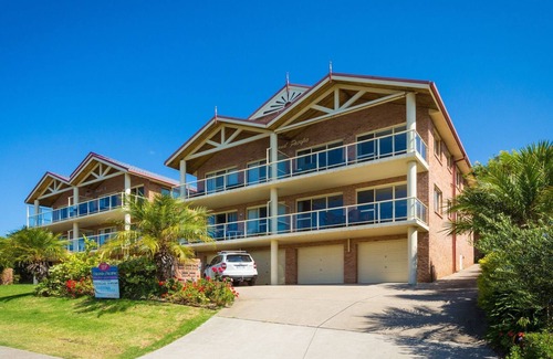 Narooma Apartment | Ground Floor Grand Pacific with Ocean View & Family-Friendly Amenities