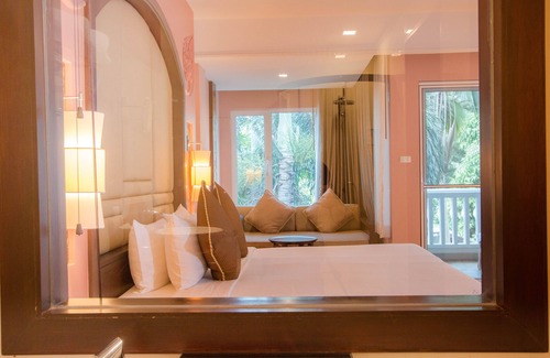 Cha-am Resort | Relaxing Ocean View at Grand Pacific Sovereign Resort & Spa