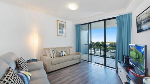 Caloundra Apartment | Grand Pacific Unit 19