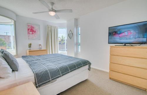 Alexandra Headland Resort | Beachside Bliss at Grand Palais Resort - 4-Star Retreat