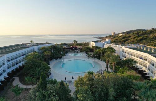 Sant Jordi de Ses Salines Hotel | Experience Grand Palladium Palace Ibiza Resort & Spa