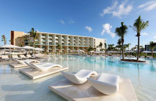 Costa Mujeres Resort | Explore Grand Palladium Costa Mujeres Resort & Spa Getaway