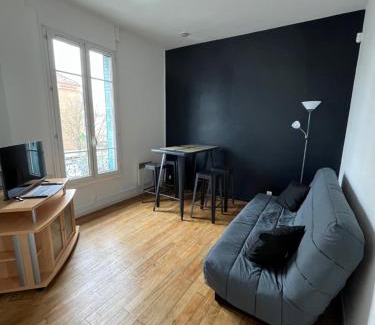 Les Pavillons-sous-Bois Apartment | Cozy Grand Paris Retreat Just 5 Minutes from the Train
