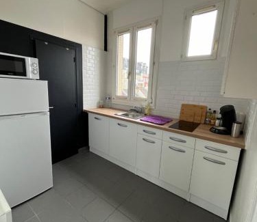 Les Pavillons-sous-Bois Apartment | Cozy Grand Paris Retreat Just 5 Minutes from the Train