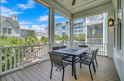 Isle of Palms House | Grand Pavilion 35: Family-Friendly Home with Pool Access