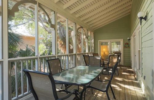 Isle of Palms House | Grand Pavilion 83: Family Retreat with Pool & Hot Tub Access