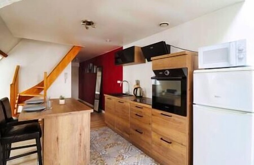 Arras Apartment | Bright & Comfortable Grand' Place Apartment with Kitchen