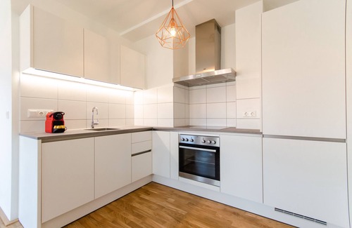 Weißgerber Apartment | Elegant Grand Quarters City Residence - 4-Star Perfection