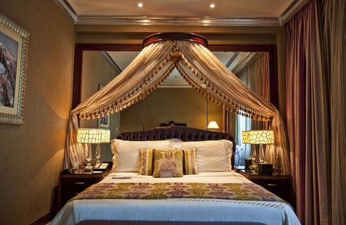 Al Sadd Hotel | Grand Regency Doha: Poolside Relaxation & Spa Bliss