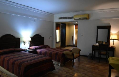 Mirpur Hotel | Grand Regency Hotel: Family-Friendly with Great Amenities