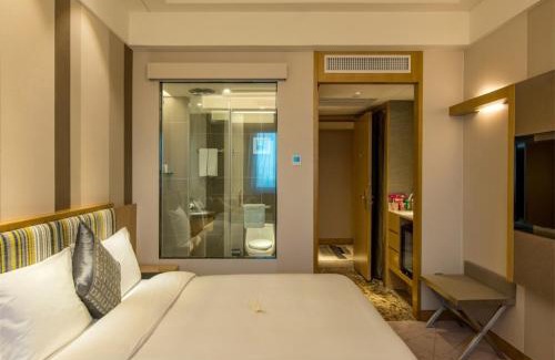 North Chaoyang Hotel | Elegant Grand Skylight CATIC Hotel with Breakfast Included
