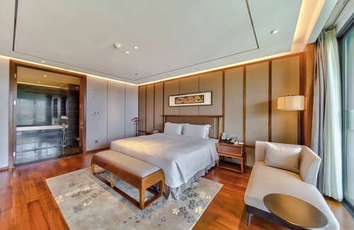 Shenzhen Hotel | Elegant Grand Skylight Int' Hotel Pingshan: Rated 9.6/10