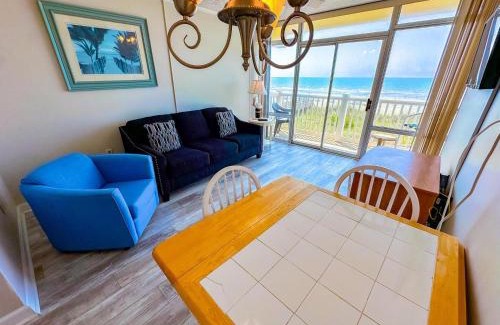 Crescent Beach House | Grand Strand Resort II 19