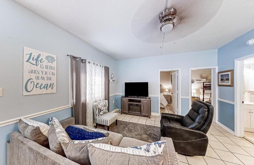 Crescent Beach Apartment | Top-Rated Family Getaway at Grand Strand Resorts III