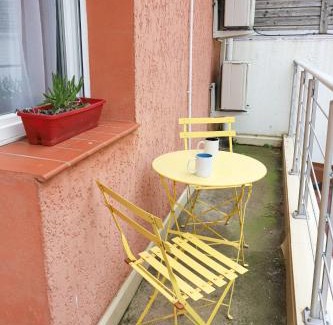 Argeles Plage Apartment | Bright Oceanfront Studio in the Heart of Argeles' Action