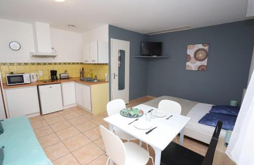 Argeles Plage Apartment | Bright Oceanfront Studio in the Heart of Argeles' Action