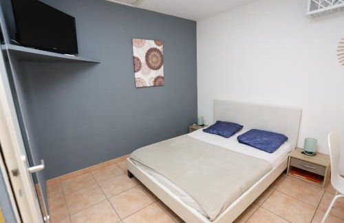 Argeles Plage Apartment | Bright Oceanfront Studio in the Heart of Argeles' Action