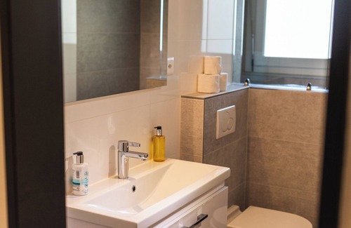 Zermatt Apartment | Grand studio 2 pièces, proche de la gare.