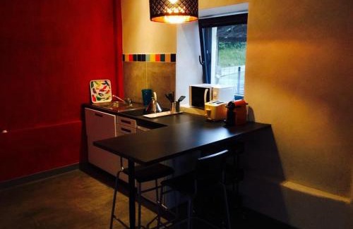 Venon Apartment | Peaceful Countryside Studio Near the City - Pet Friendly!