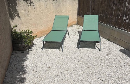 Ollioules Apartment | Peaceful Grand Studio Steps from All Attractions