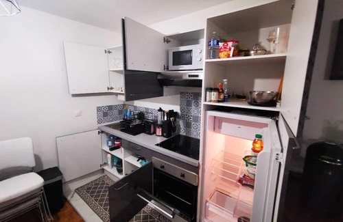 Faubourg de l'Arche Apartment | Stylish Grand Studio Near La Défense with Spa & Breakfast
