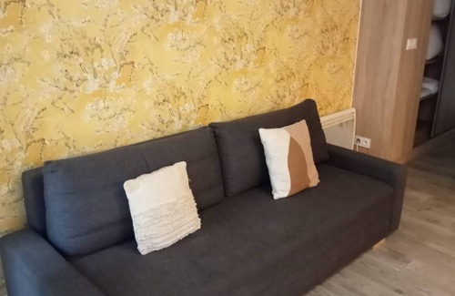 Quartier de la Maison-Blanche Apartment | Pet-Friendly Modern Studio Near Francois Mitterrand Library