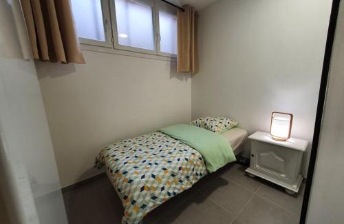 Gravelines Apartment | Grand Studio Gravelines Centre: Ideal for Family Getaways