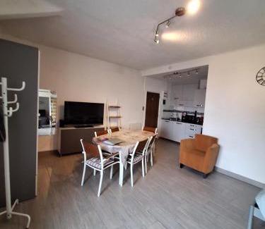 Les Rousses Apartment | Cozy Grand Studio at Résidence du Bois de l'Ours, 8.7/10