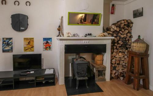 Guillestre Apartment | Cozy Grand Studio in Historic Center - Rated 9/10 by Guests